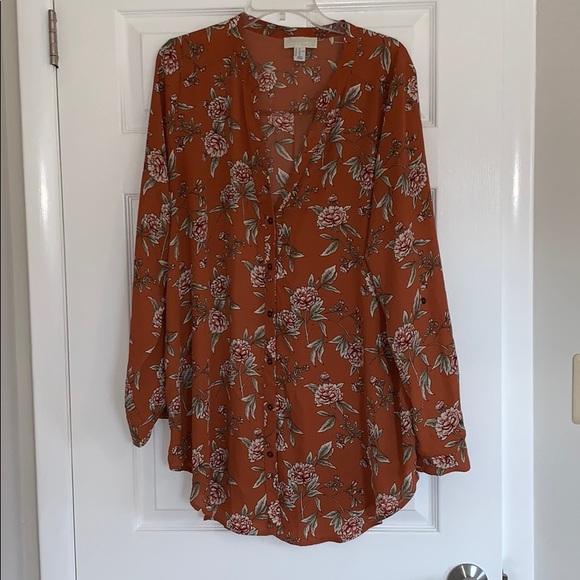 Floral button down tunic - Picture 1 of 6